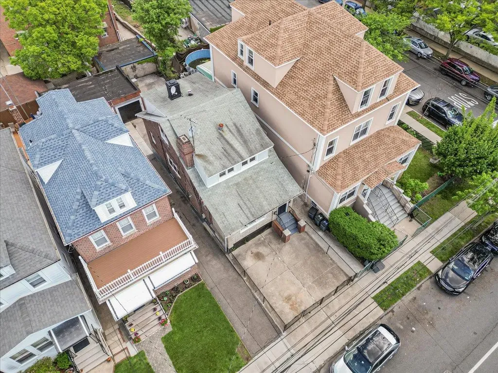1704 Yates Avenue Bronx NY 10461
