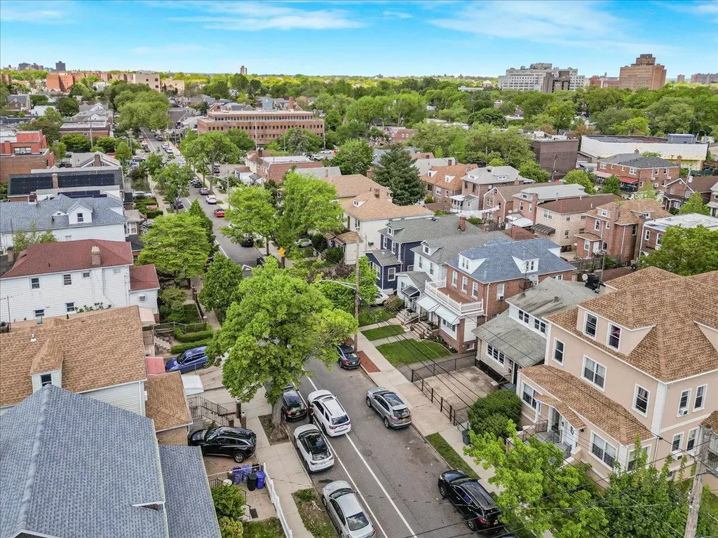 1704 Yates Avenue Bronx NY 10461