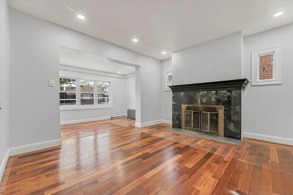 1704 Yates Avenue Bronx NY 10461