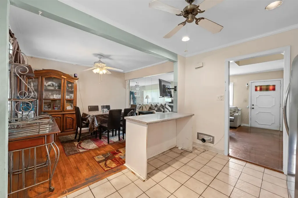 46 Ford Drive W Massapequa NY 11758