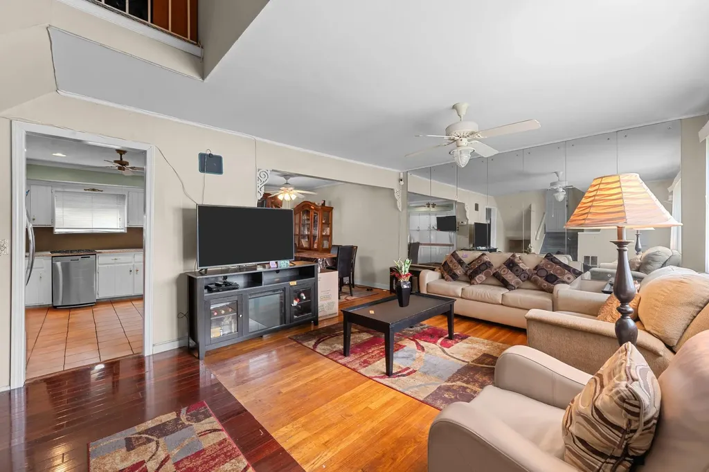 46 Ford Drive W Massapequa NY 11758