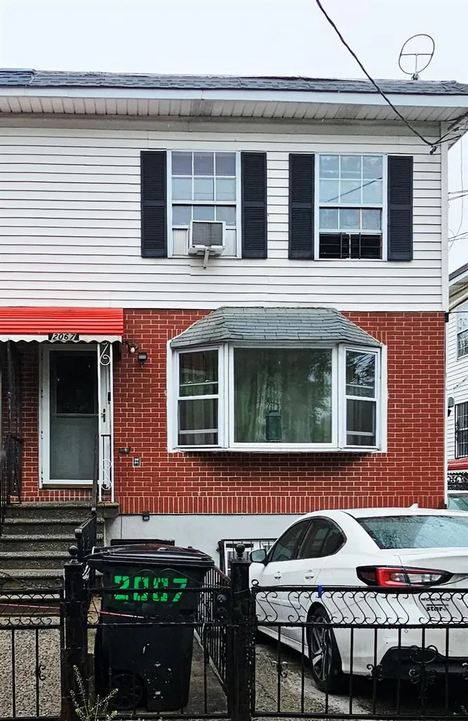 2067 Seward Avenue Bronx NY 10473