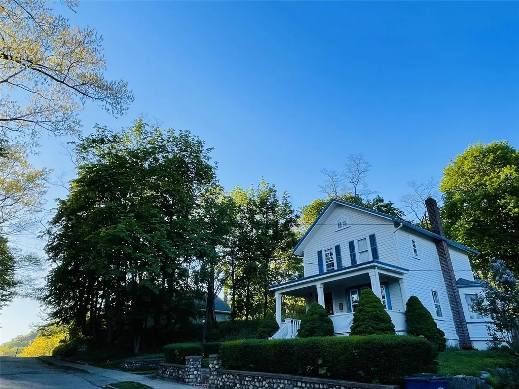 12 Parrott Street Cold Spring NY 10516