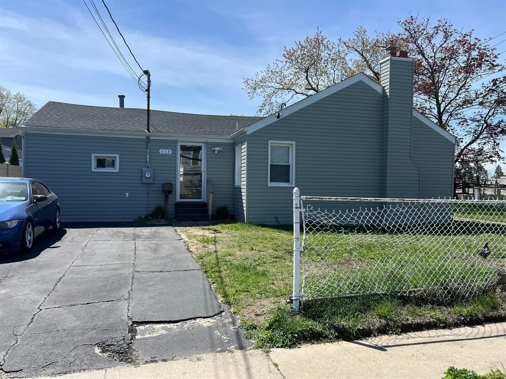 113 E Riviera Drive Babylon NY 11757