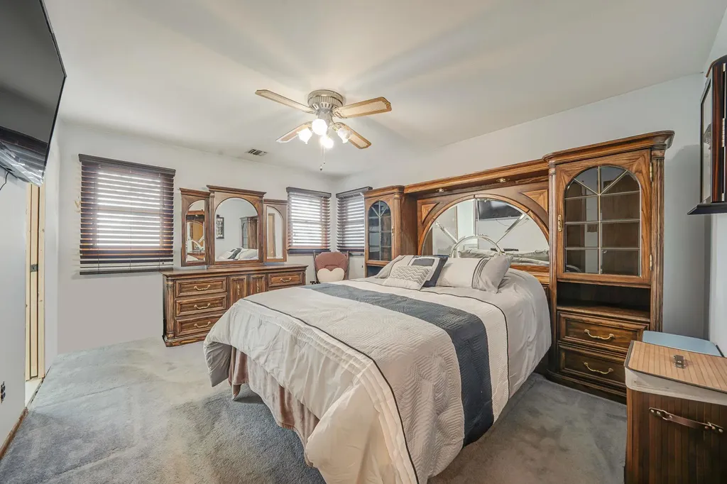 156 Lenox Road West Babylon NY 11704