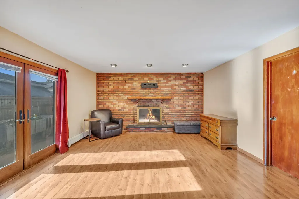 156 Lenox Road West Babylon NY 11704