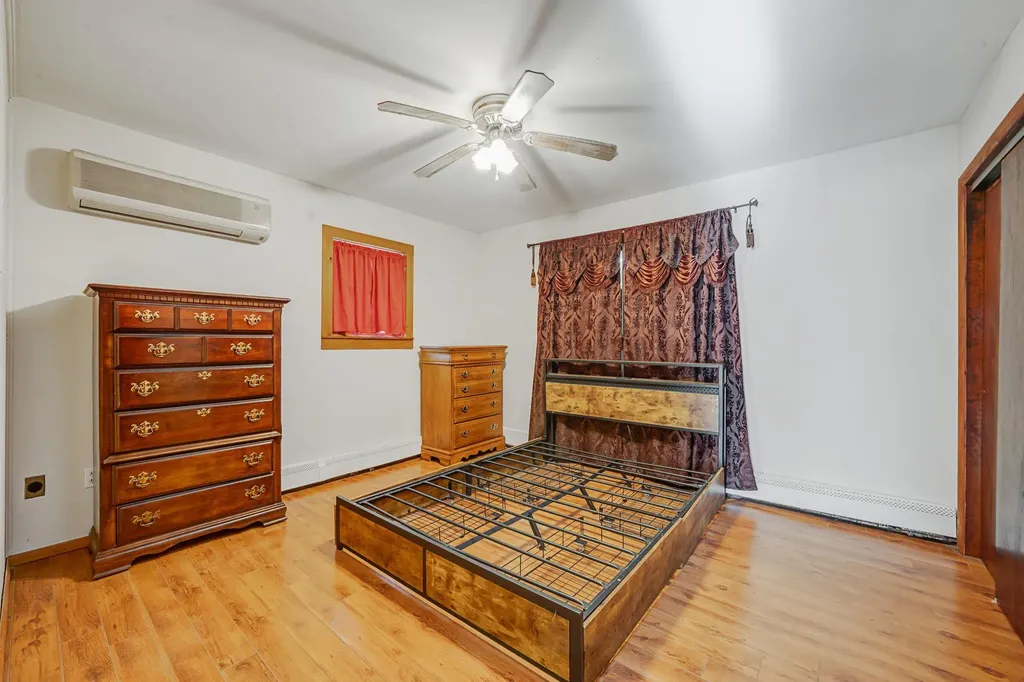 156 Lenox Road West Babylon NY 11704