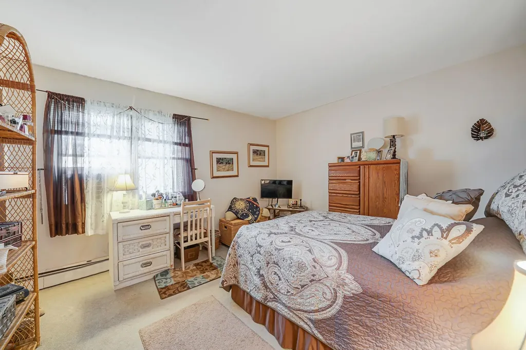 156 Lenox Road West Babylon NY 11704
