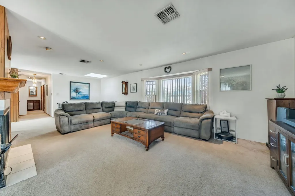 156 Lenox Road West Babylon NY 11704