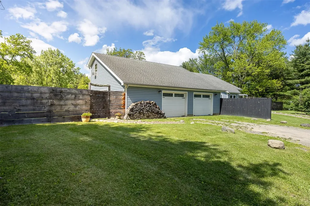2946 Lucas Turnpike Accord NY 12404