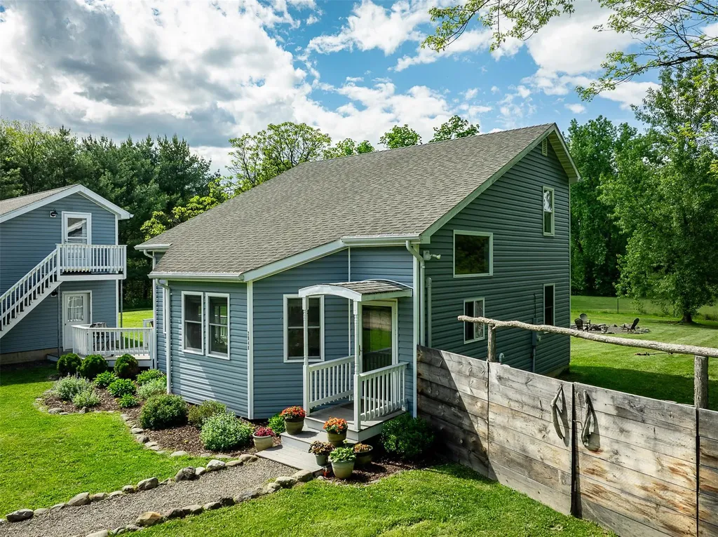2946 Lucas Turnpike Accord NY 12404