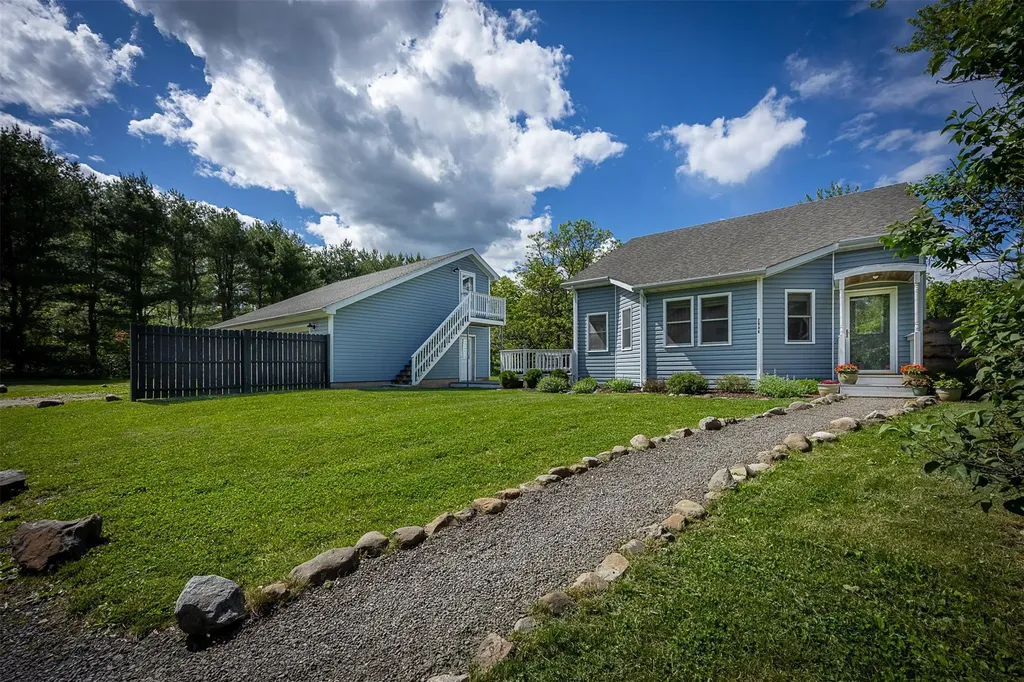 2946 Lucas Turnpike Accord NY 12404