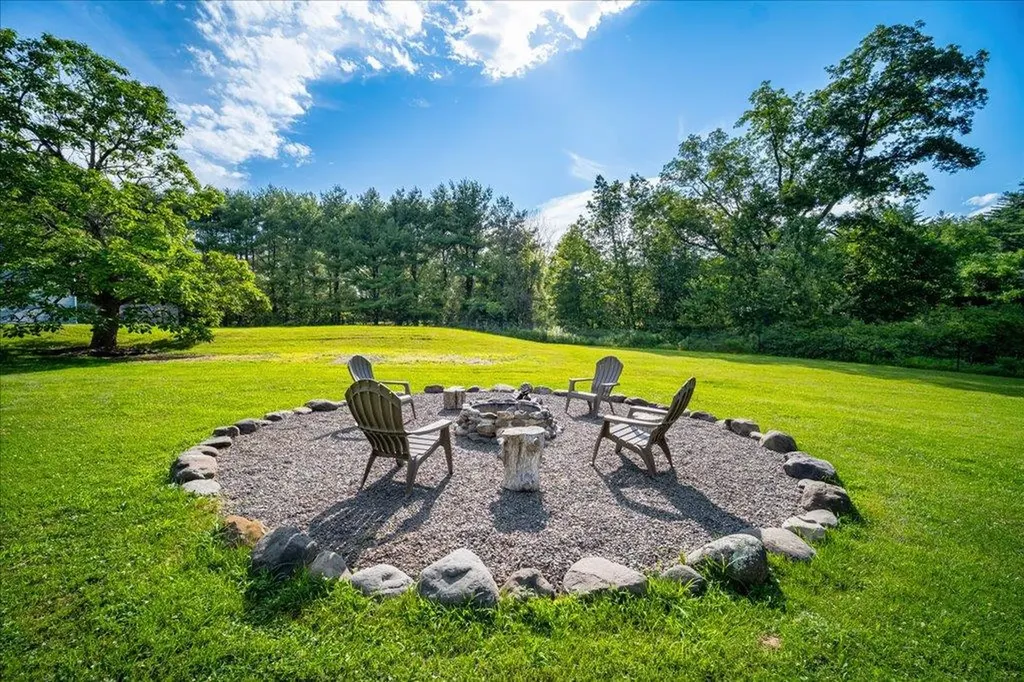 2946 Lucas Turnpike Accord NY 12404