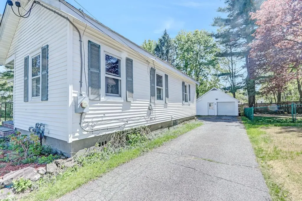 32 Crittenden Street Wallkill NY 12589