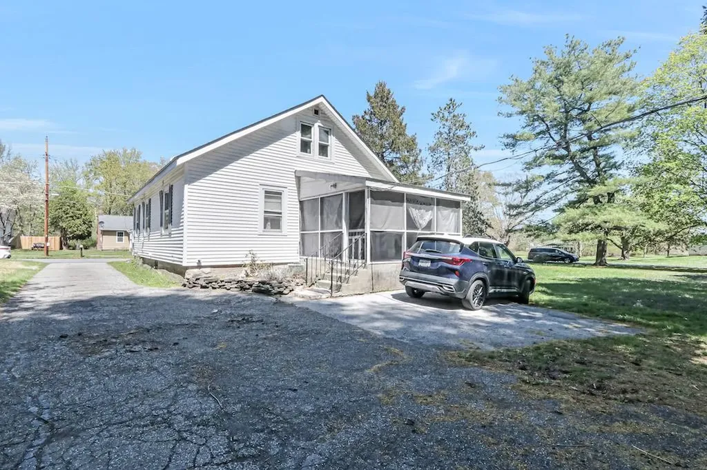 32 Crittenden Street Wallkill NY 12589