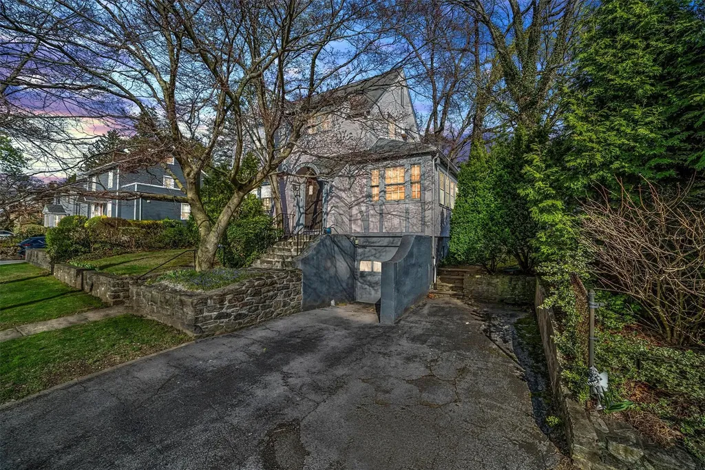 50 Oakland Avenue Eastchester NY 10707