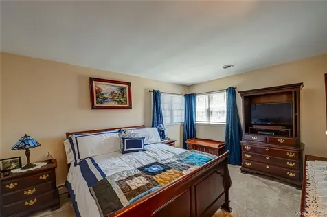 20 Bayview Road Amityville NY 11701