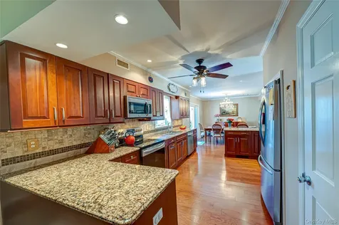 20 Bayview Road Amityville NY 11701