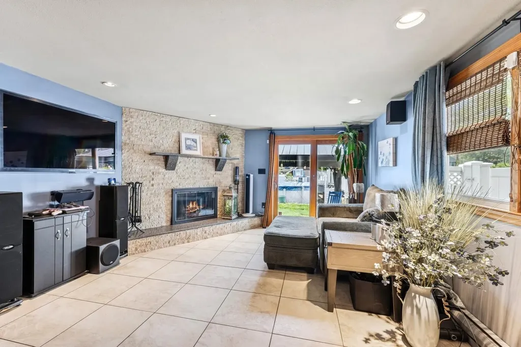 760 Silver Lake Place Baldwin NY 11510
