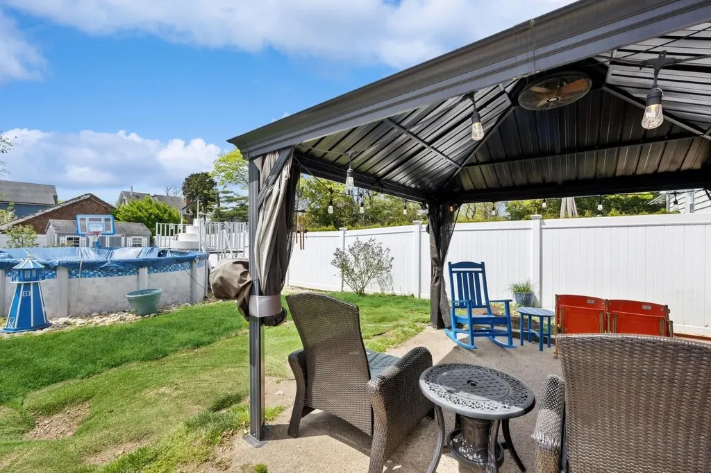 760 Silver Lake Place Baldwin NY 11510