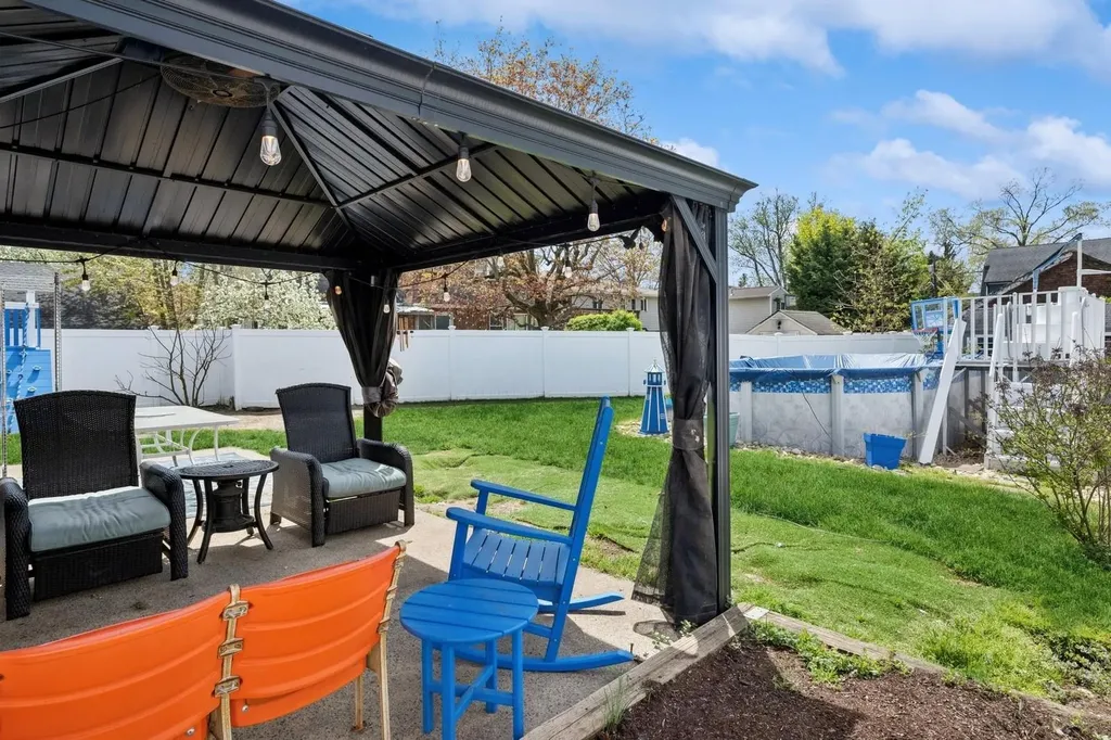 760 Silver Lake Place Baldwin NY 11510