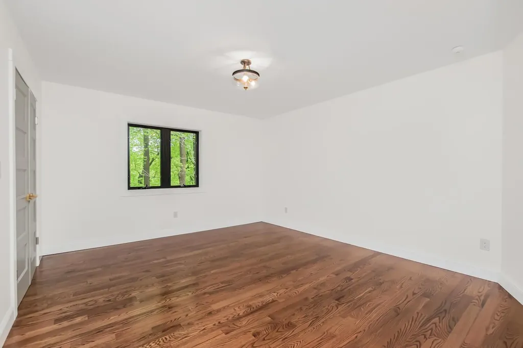 38 Mountain Side Trail Cortlandt Manor NY 10567