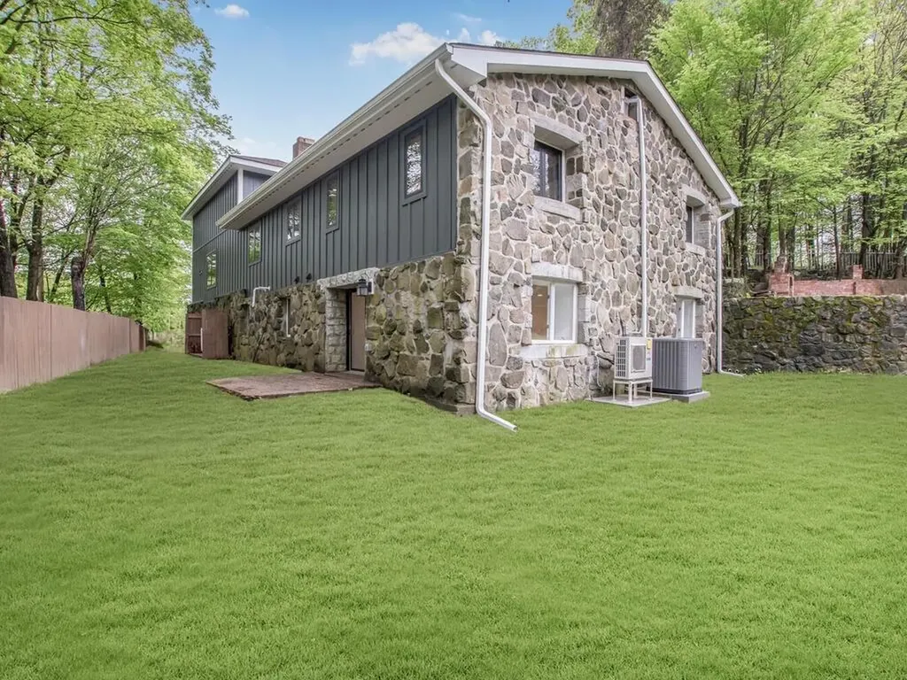 38 Mountain Side Trail Cortlandt Manor NY 10567