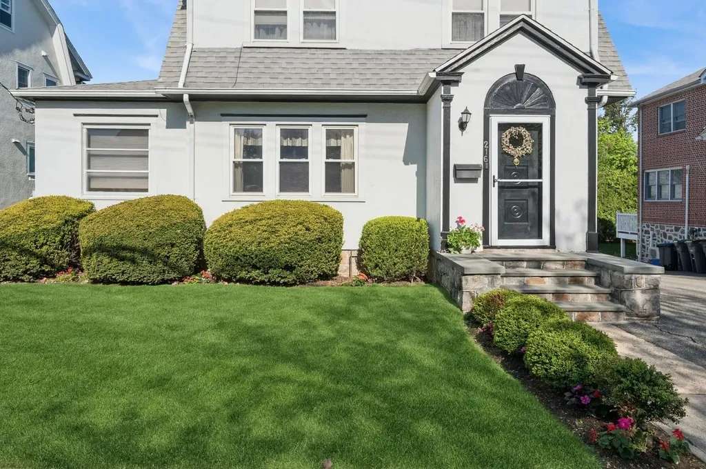 219 Third Avenue Pelham NY 10803