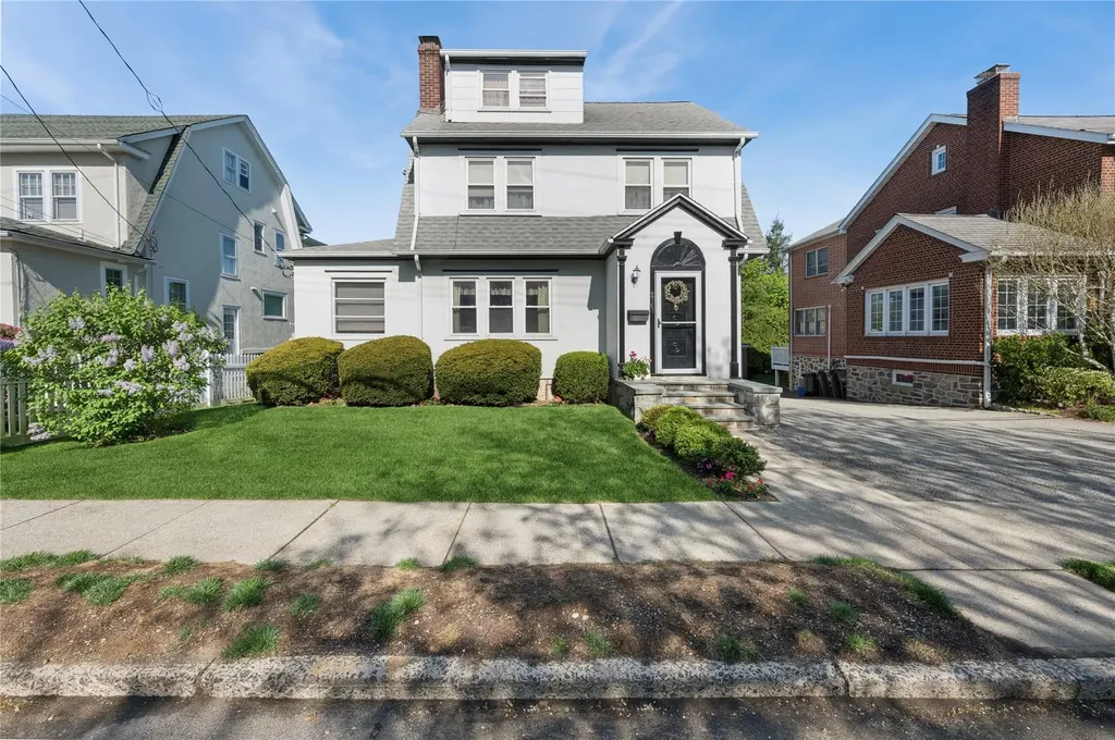 219 Third Avenue Pelham NY 10803