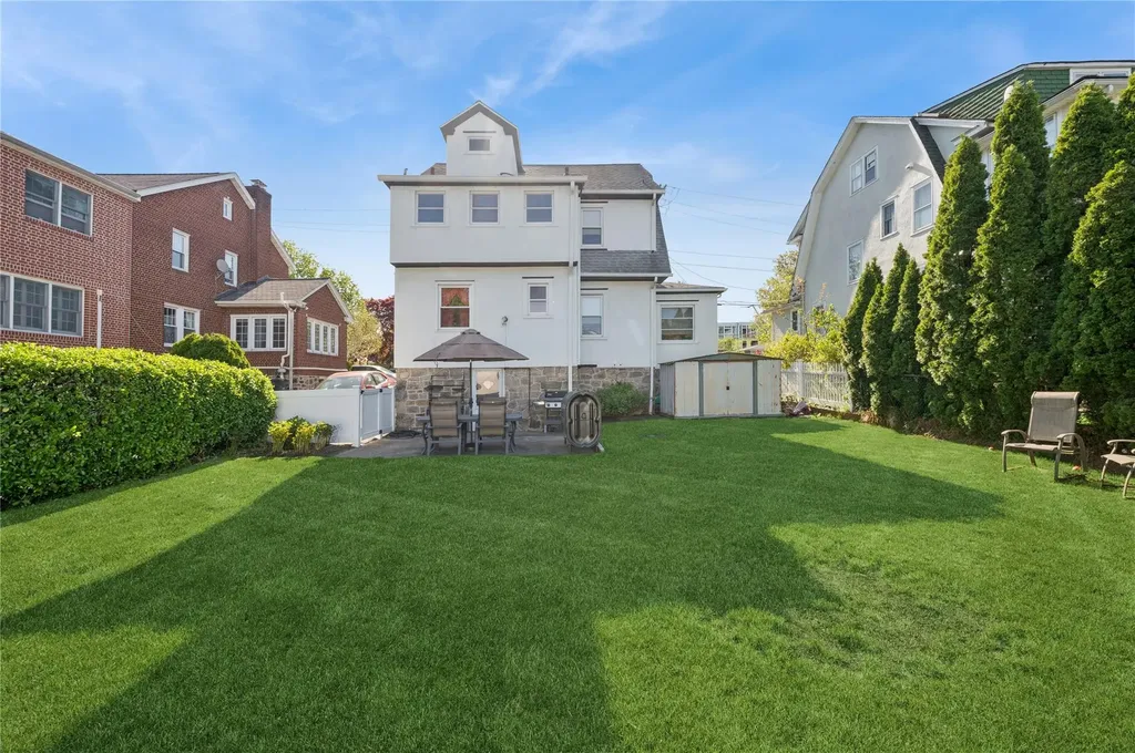 219 Third Avenue Pelham NY 10803