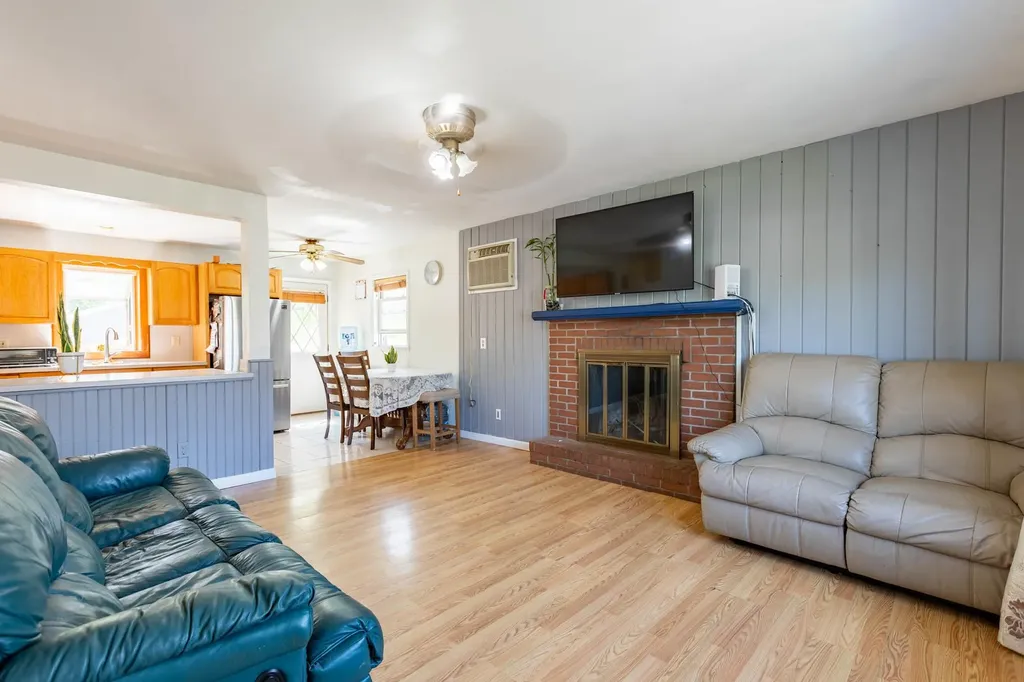 1069 Brookdale Avenue Bay Shore NY 11706