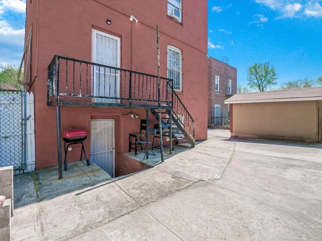 4317 Boyd Avenue Bronx NY 10466