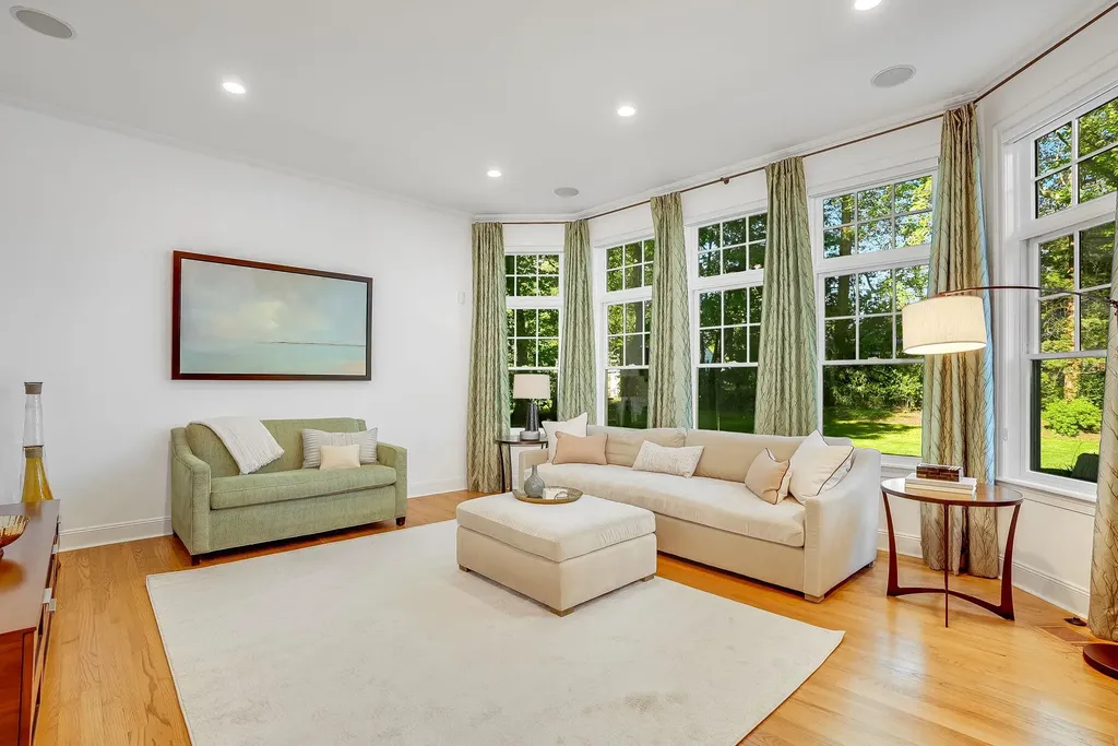 19 Old Orchard Road Rye Brook NY 10573