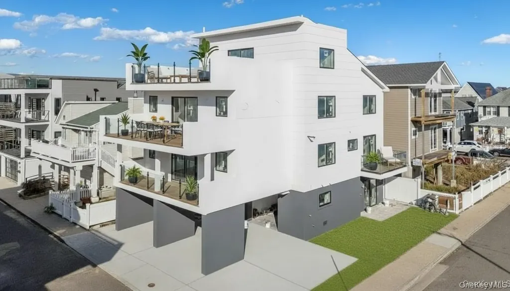 56 Oregon Street Long Beach NY 11561