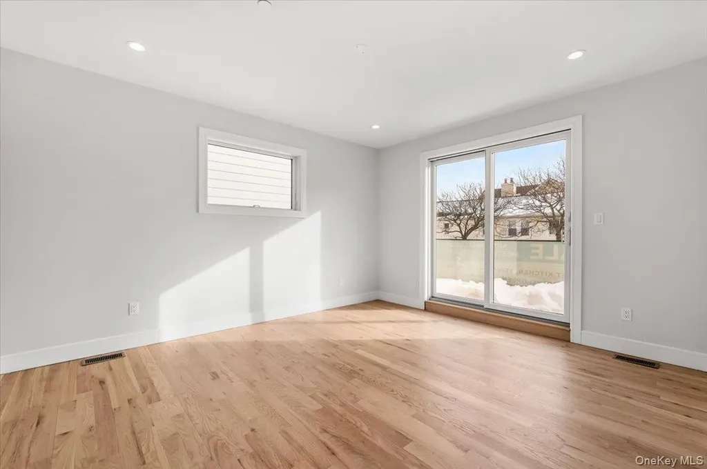 56 Oregon Street Long Beach NY 11561