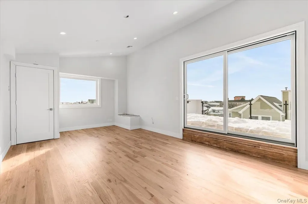 56 Oregon Street Long Beach NY 11561