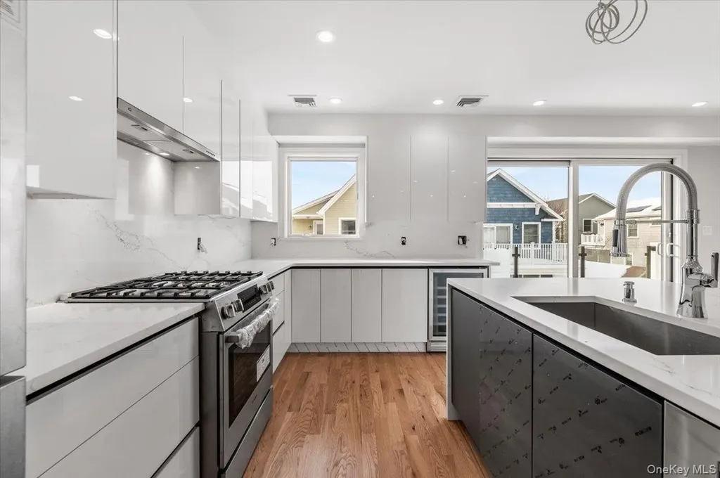 56 Oregon Street Long Beach NY 11561