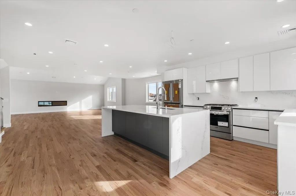 56 Oregon Street Long Beach NY 11561