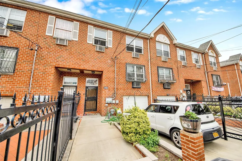 643 Underhill Avenue Bronx NY 10473