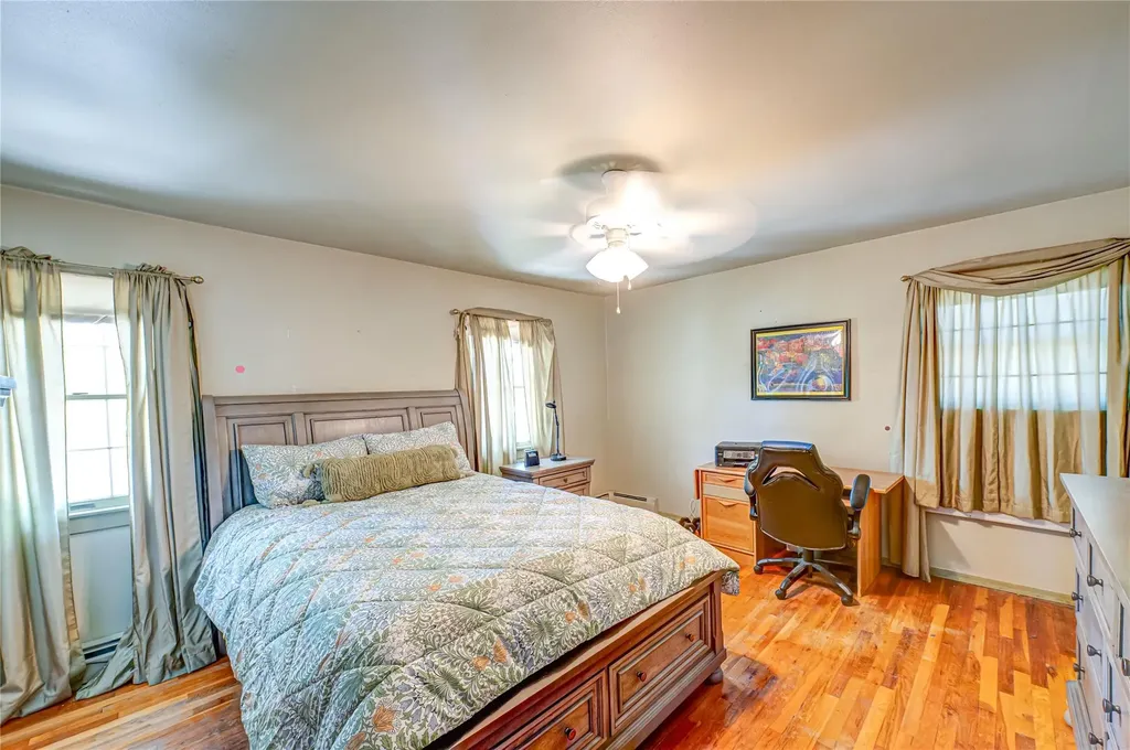 23 Algonquin Lane Commack NY 11725