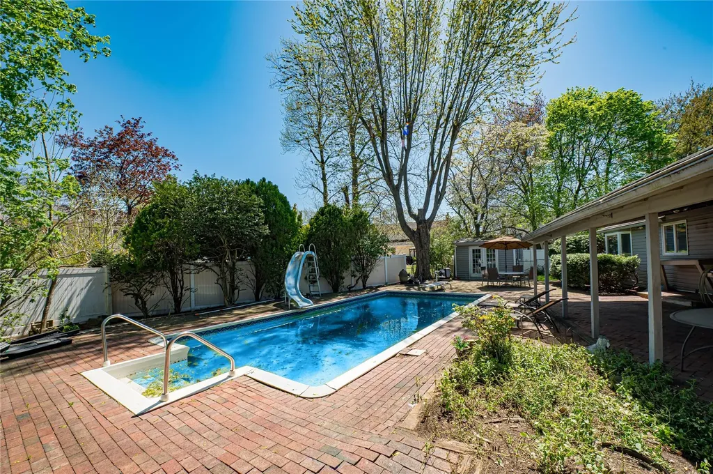 23 Algonquin Lane Commack NY 11725