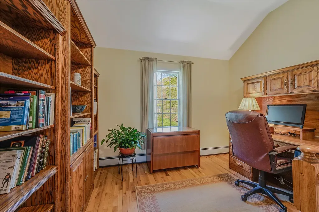 19 Emerald Lane Wading River NY 11792