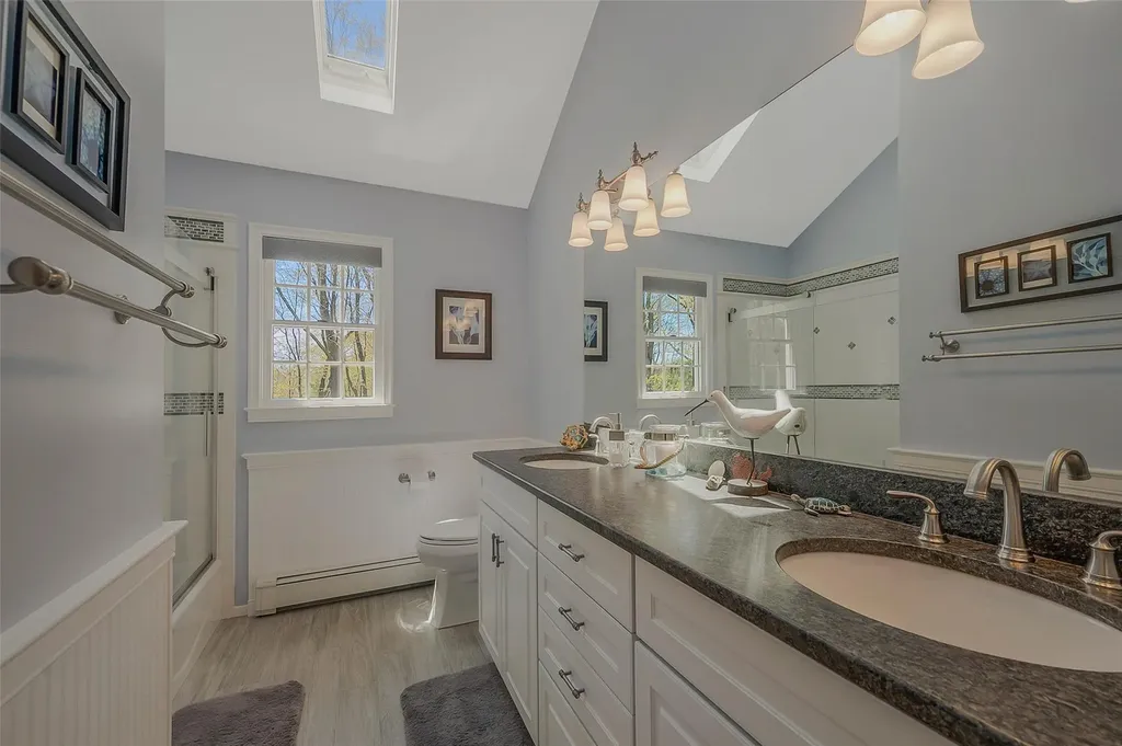 19 Emerald Lane Wading River NY 11792