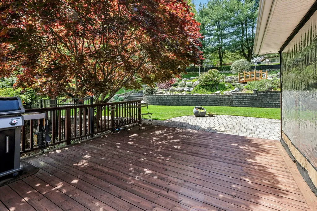 9 Carriage Lane Nanuet NY 10954