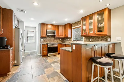 9 Carriage Lane Nanuet NY 10954