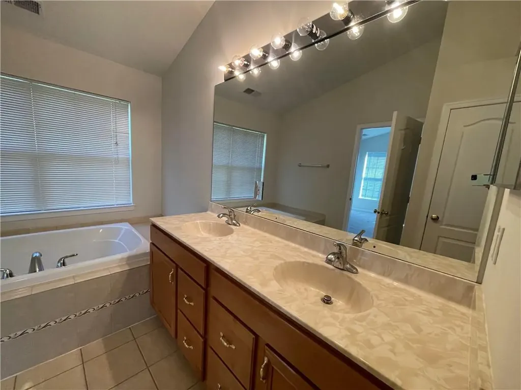 966 Huntington Drive Fishkill NY 12524