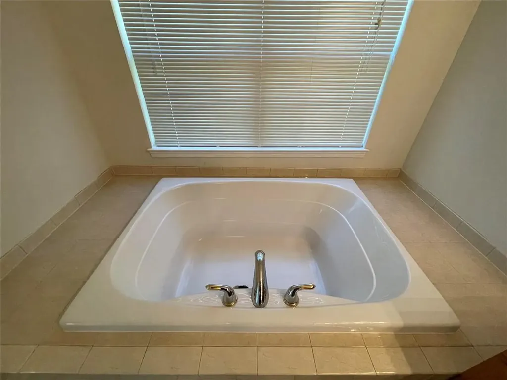 966 Huntington Drive Fishkill NY 12524