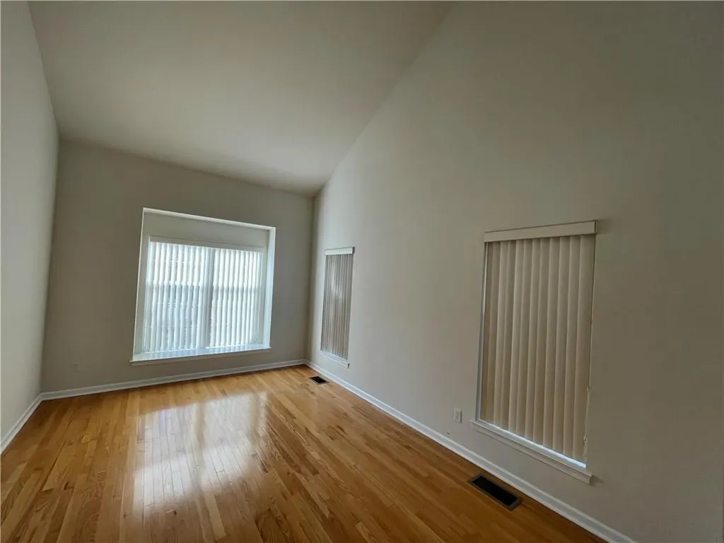 966 Huntington Drive Fishkill NY 12524
