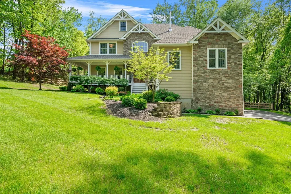30 Warwick Lake Parkway Warwick NY 10990