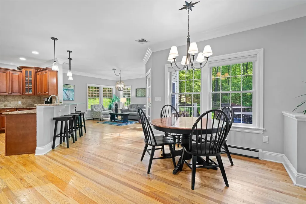 30 Warwick Lake Parkway Warwick NY 10990